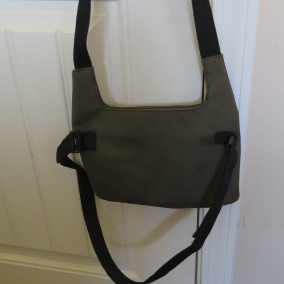 Small Liz Claiborne Hand or Fanny Bag (K481) - Picture 4 of 7